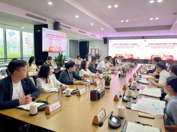 岭大校董会到访华南理工大学广州国际校区，双方举行座谈会探讨更紧密的合作伙伴关系。