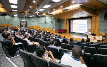 岭大举办为期两天的「人工智能与大数据应用国际会议」,汇聚了一众业界专家讨论人工智能与大数据及其特定领域应用的最新知识和研究趋势。
