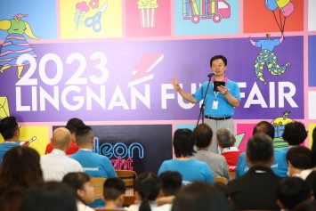 嶺大候任校長及署理校長秦泗釗教授於典禮上致辭。