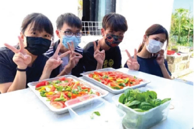 Affordable, sustainable and healthy food options to fight student and staff food insecurity and hunger