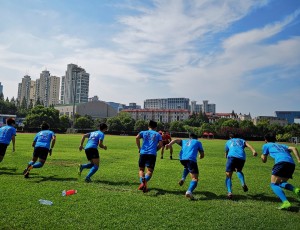 Lingnan athletic teams visit Shanghai for sports exchange competition