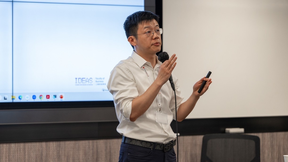Paper Presentation - Prof. YANG Nan, Hong Kong Polytechnic University