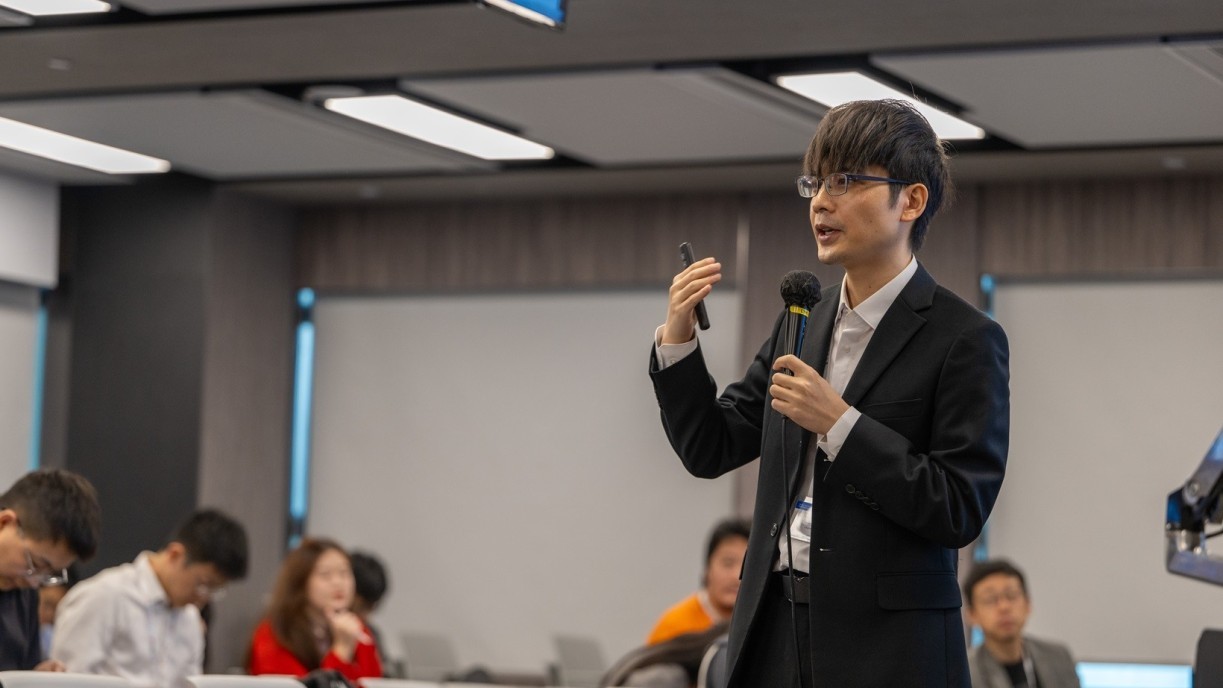 Paper Presentation - Prof. ZHAO Xiaofeng, Lingnan University