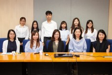 Scholarship Awardees Meet With Chow Tai Fook Charity Foundation