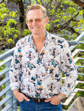Prof Richard M. WALKER