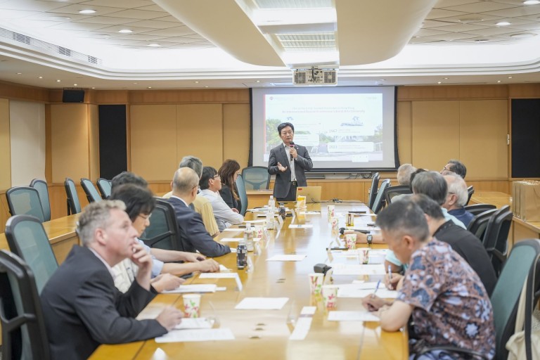 President Qin sharing the latest development of Lingnan University