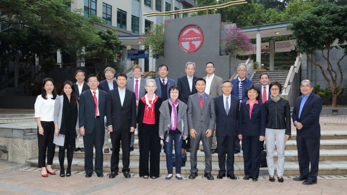 美国岭南基金会董事会到访岭大