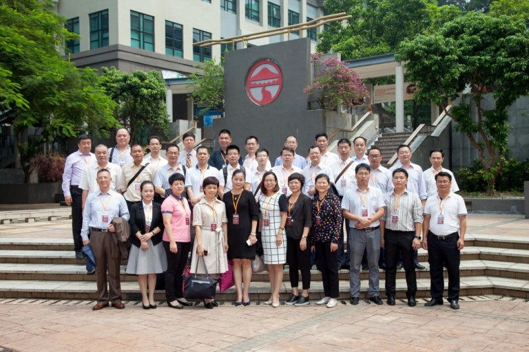 The senior administrators of the 20th Seminar.