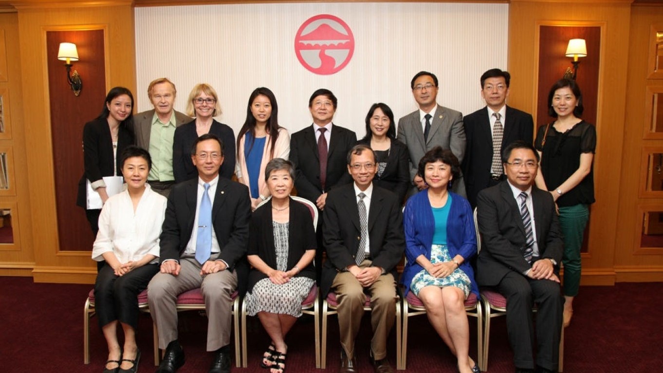 A delegation from Lingnan Foundation pays visit to Lingnan