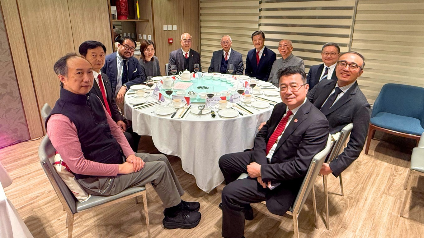 Meeting with the Wu family members
