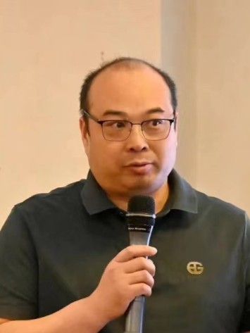 察应坤