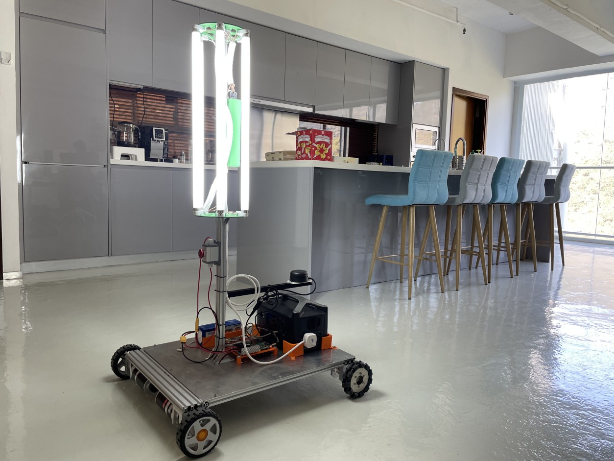 UV-C disinfection robot