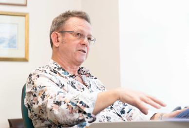 Professor Richard M. WALKER
