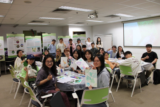 To develop students’ capacity to make independent and objective judgments, which they will require as language specialists or employees in leading positions in government, business, industry and the professions, for which a first degree is a threshold requirement and for which bilingual skills are regarded as highly valuable