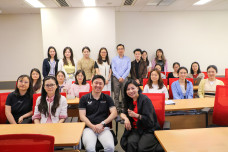 Integrating Management and Machine Learning Research: Testing Reverse Causality