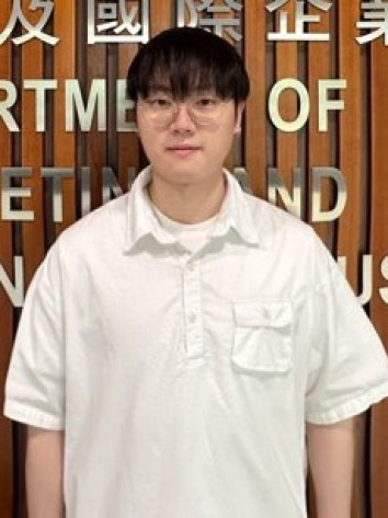 Dr. LIU Sheng, Max