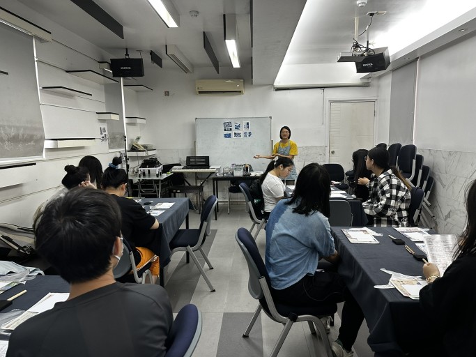 Outing = Eco-Print Art Exhibition + Cyanotype Workshop
