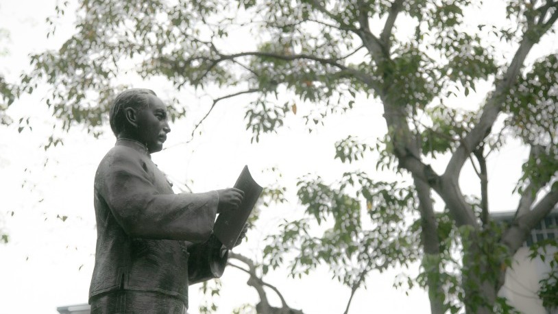 Dr. Sun Yat-sen bronze statue