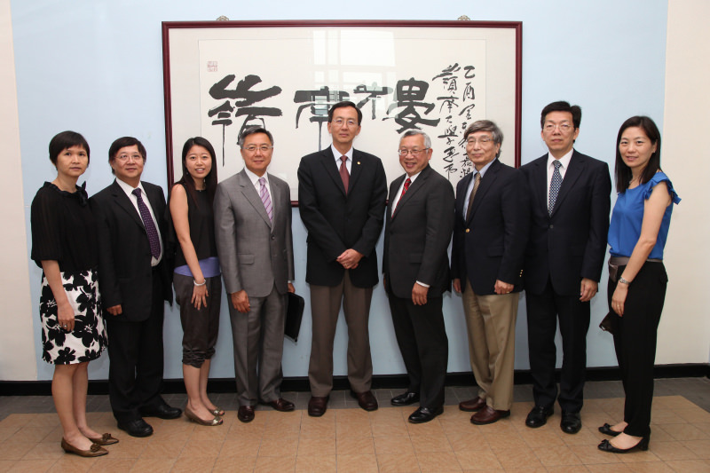 lingnan-foundation-representatives-pay-visit-to-lingnan