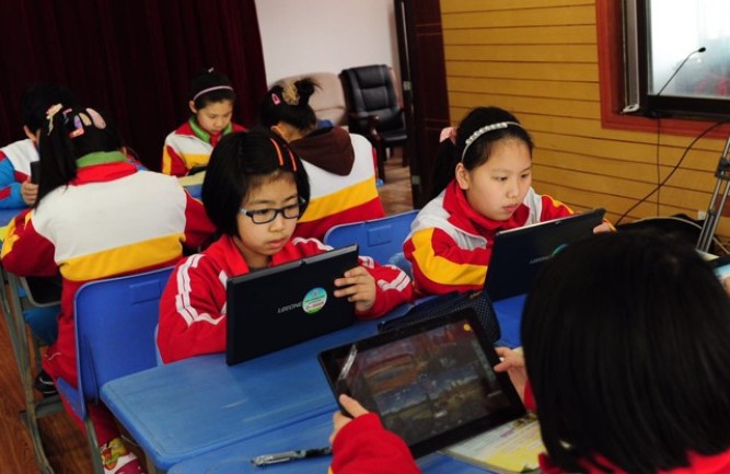 Promoting effective e-learning modes in schools of Mainland China and Hong Kong