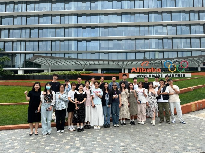 A Transformative Hangzhou Adventure: Immersing in Academia, Industry, and Culture