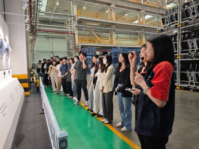 A Transformative Hangzhou Adventure: Immersing in Academia, Industry, and Culture