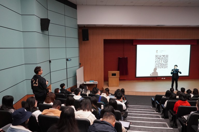 Insights from Professor Wang's Session Data-Driven New Media: AIGC and algorithm-driven multi-accounts strategy