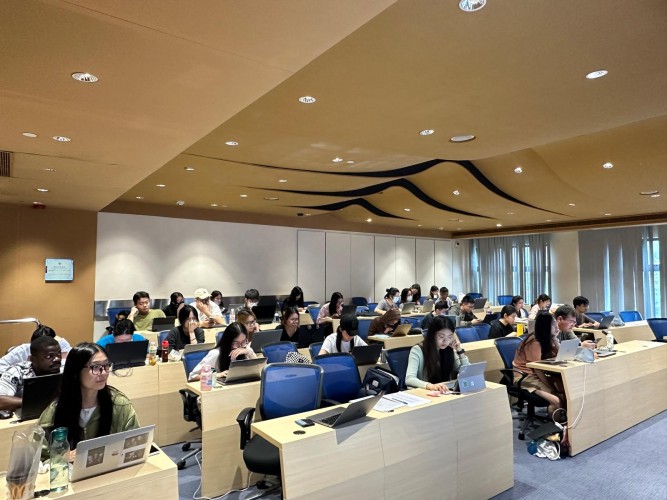 Data Visualization Workshop: Empowering Students with the Latest Data Analysis Skills