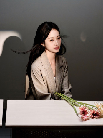 Ms. DAI Yanyan (2024 Graduate)  Operation Assistant, Celestial Asia Securities Holdings Limited