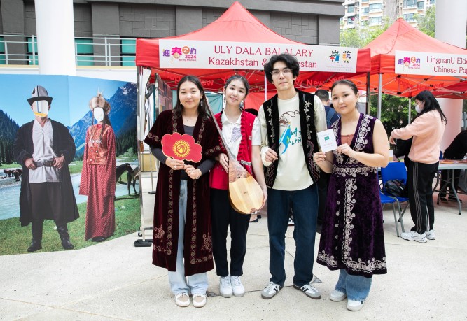 Assankhan Ayaulym (second from the left), a year 1 student of Business Administration