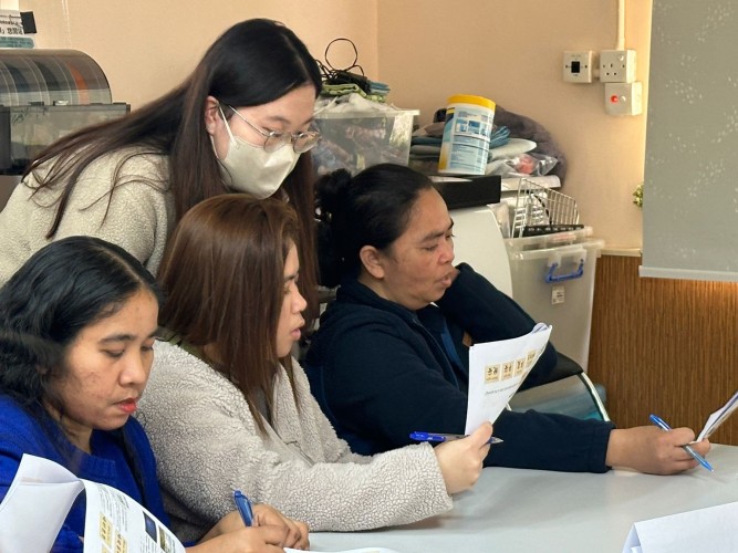 Lingnan students prepared Cantonese workshops for mrgrant workers.
