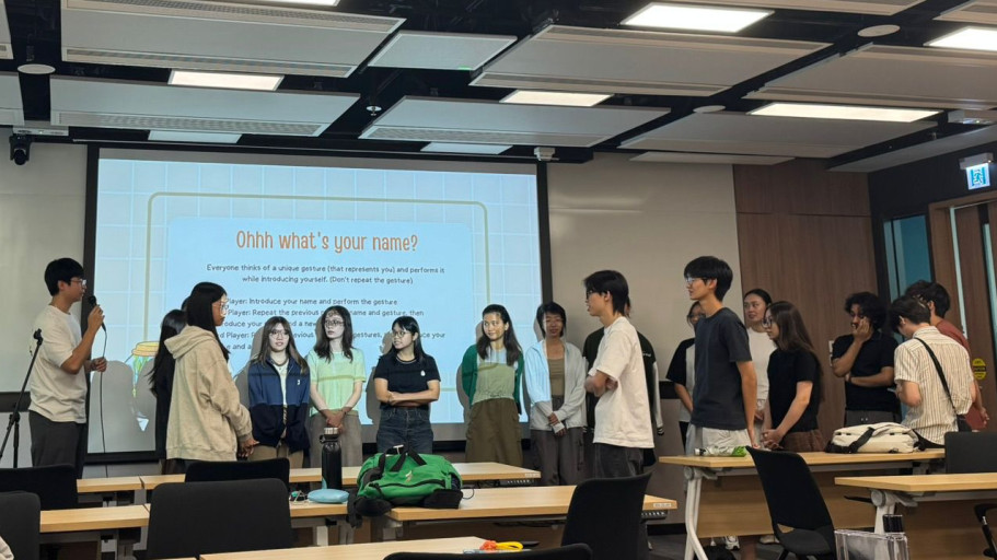  Newly joined HIT Part-time Project Assistants participating in an onboarding icebreaker activity.