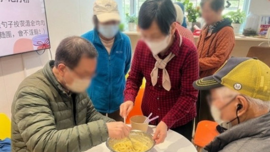 Eco-Clay Workshops for the Elderly