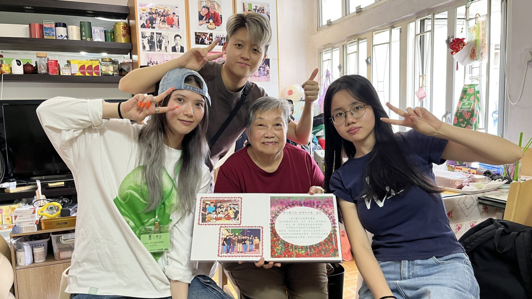 Life Story Books for the Elderly