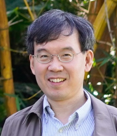 Professor Lianjiang LI