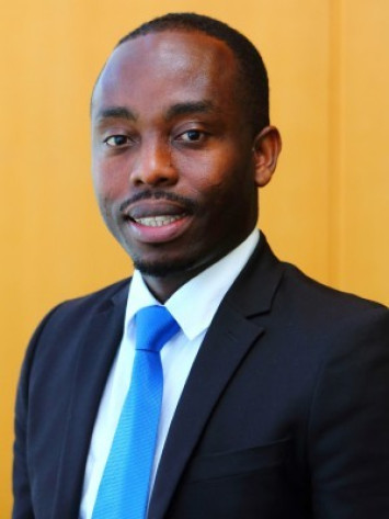 Dr OWUSU Felix