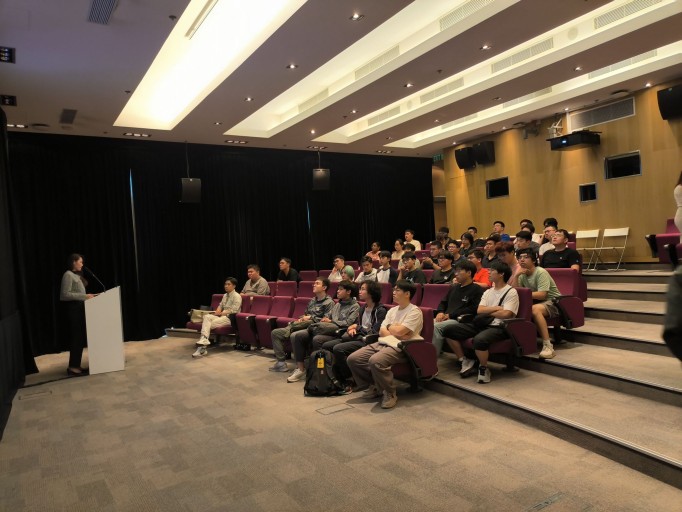 Visit to Cyberport 02