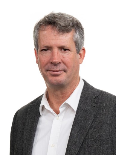 Prof. Eduardo Gill-Pedro