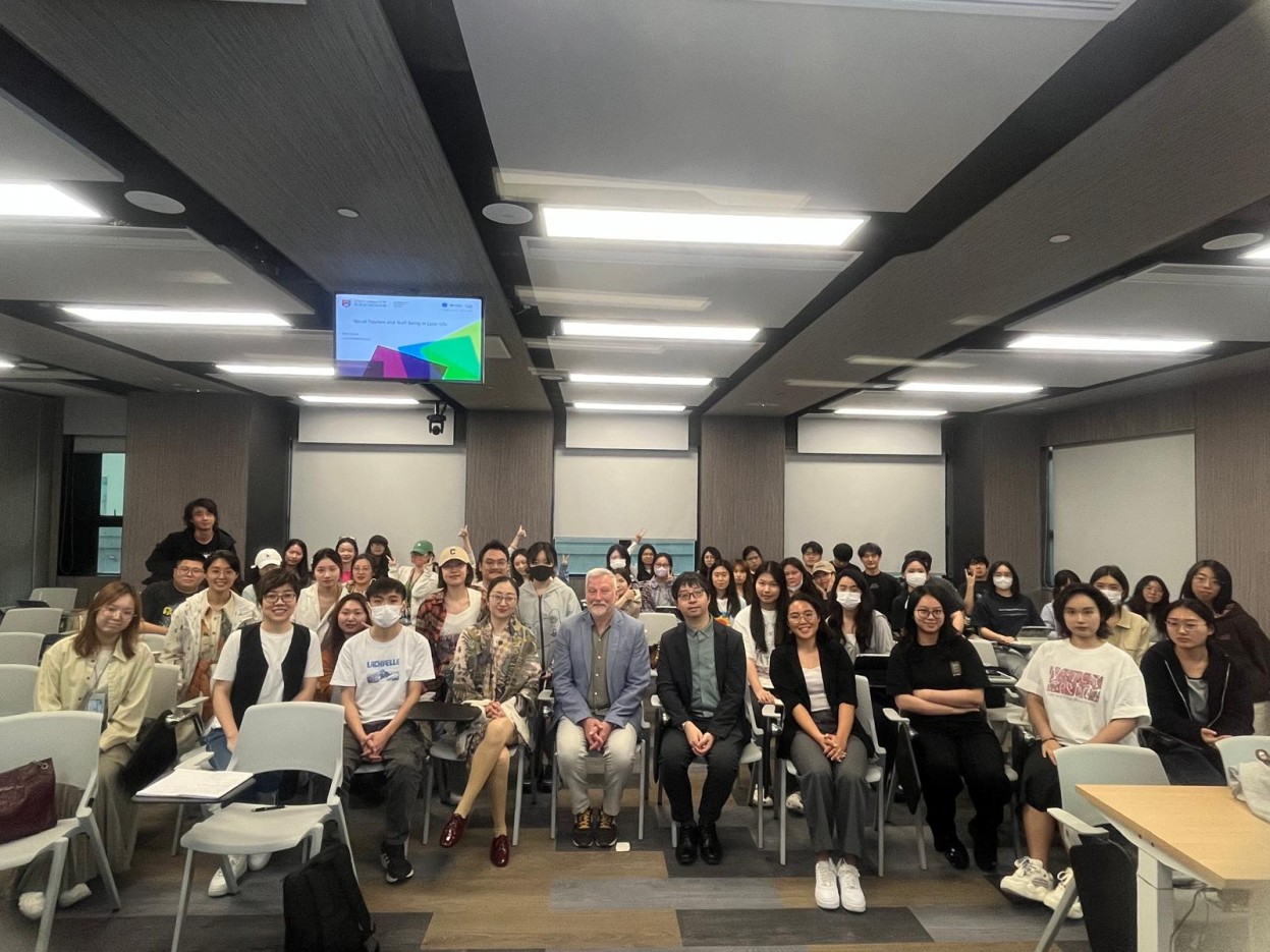 A Seminar by World-renowned Professional - Prof. Scott McCabe