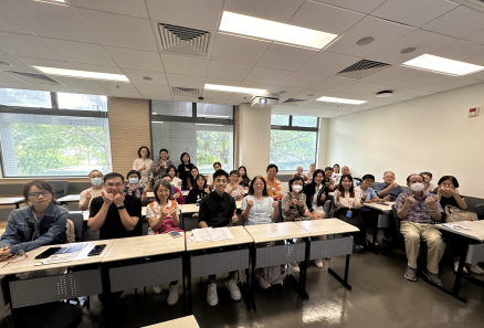 Integration of Gerontechnology and Management: Practical Exploration of Communication and Optimization in Product Design