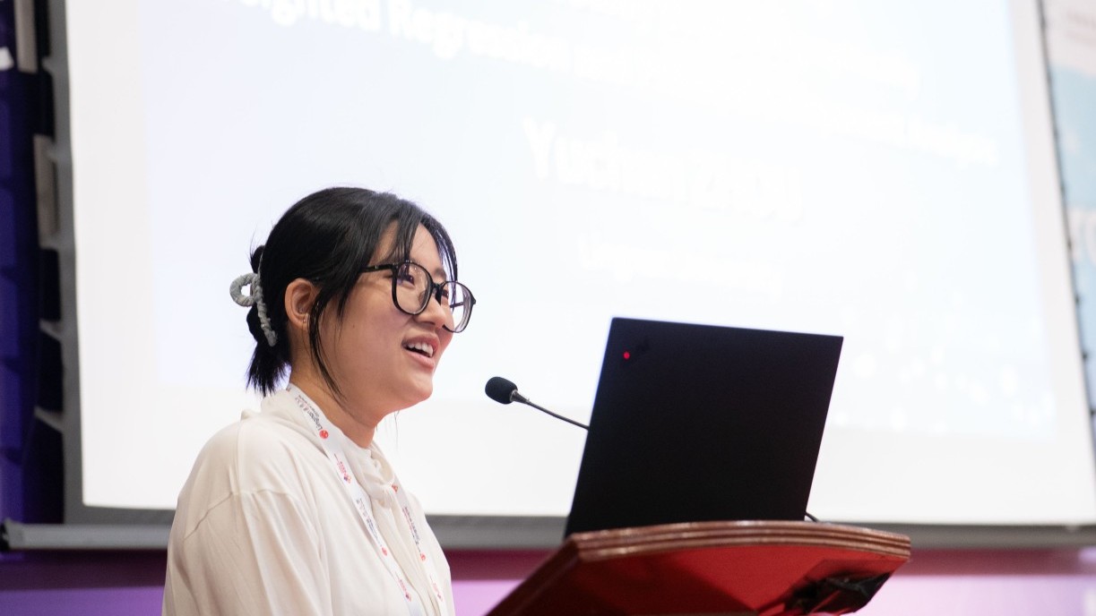 榮獲嶺南大學「最佳論文獎」的其中一位得主周雨禪女士。