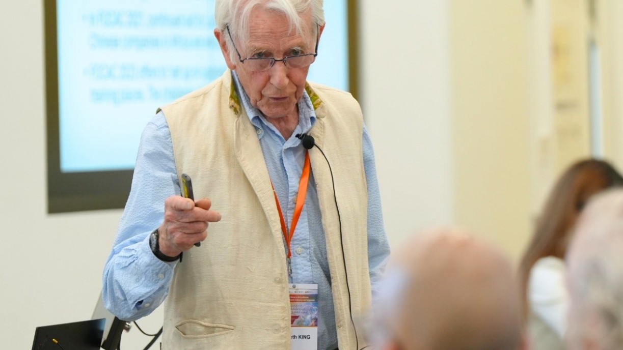 Prof Kenneth King from the University of Edinburgh presented “The Internationalisation of China’s Vocational Education and Training: Luban Workshops in Eastern Africa”.