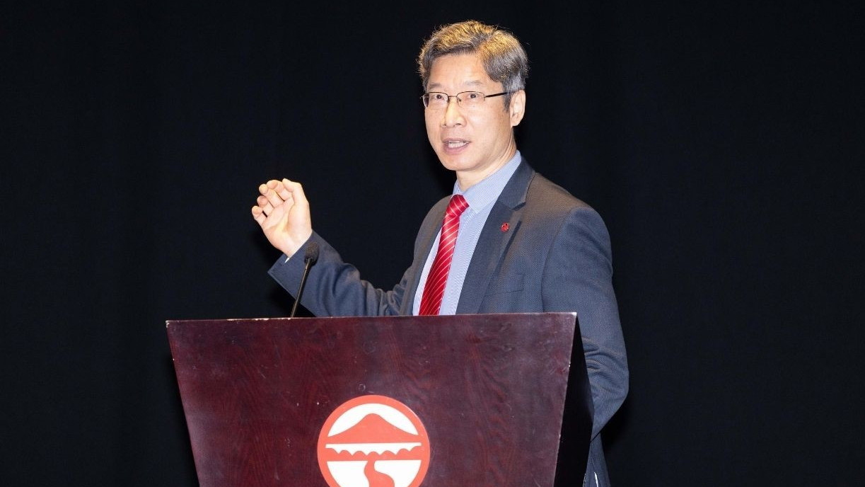 嶺大副校長(研究及創新)及唐天燊機器學習講座教授姚新教授勉勵學生將研究融入日常生活。