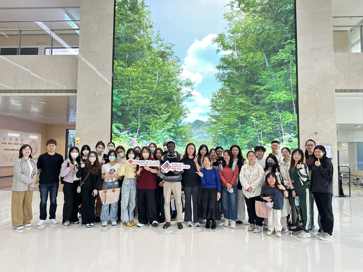 嶺南大學研究生院安排共27位修讀健康及社會服務管理社會科學碩士、健康分析與管理理學碩士及智能安老及老年學理學碩士課程的學生到訪深圳的長者護理及醫療設施。