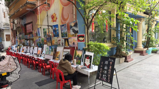 岭南大学研究生院城市与治理硕士课程的学生到访大湾区的艺术社区与村落。