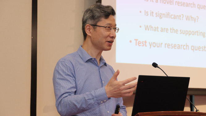 學術品味的探索與培養：姚新教授就提升研究品味分享洞見