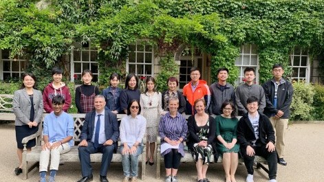 Students Enjoy Experiential Learning at the University of Oxford