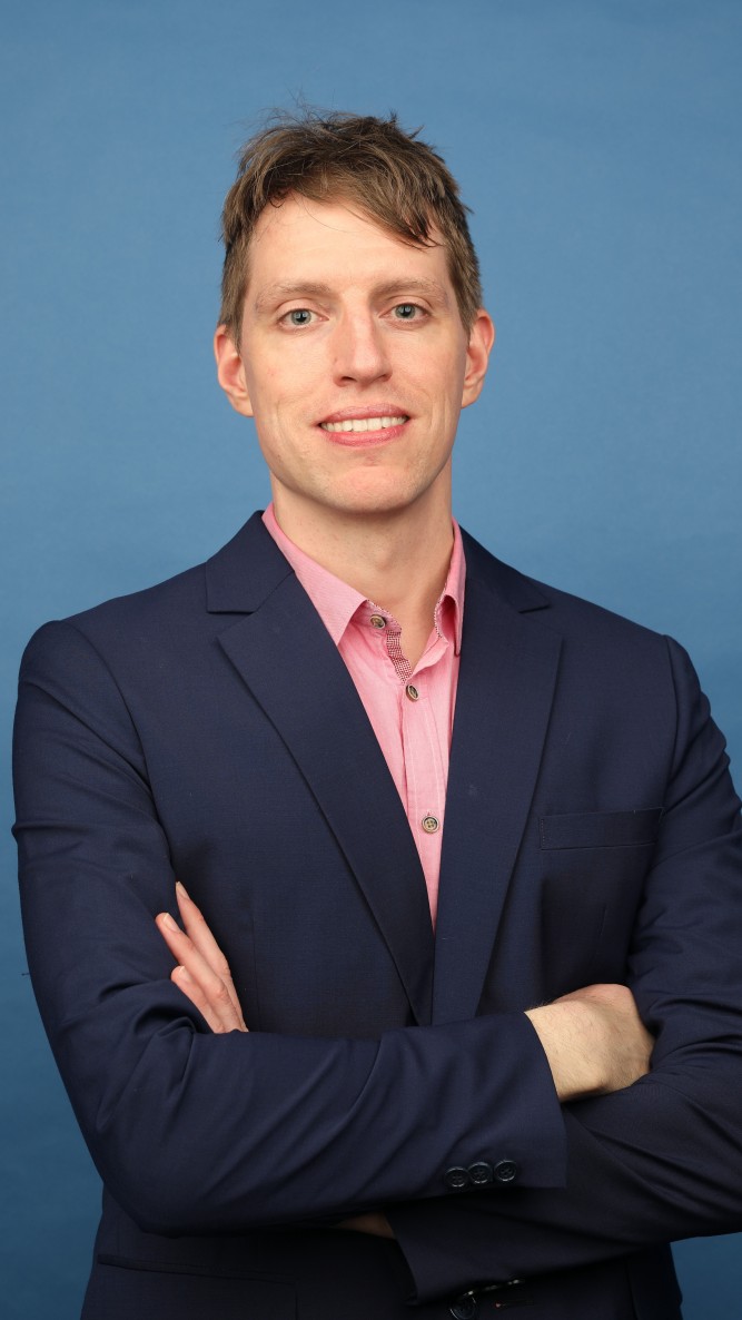 Professor Stefan KÜHNER