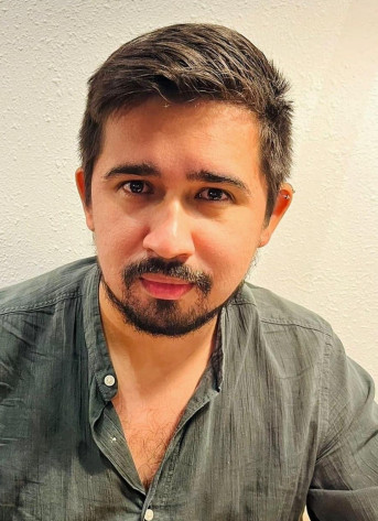 Professor OLIVOS RAVÉ Francisco Javier