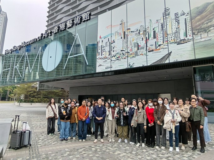 Translation Students Explore Hong Kong Museum of Art